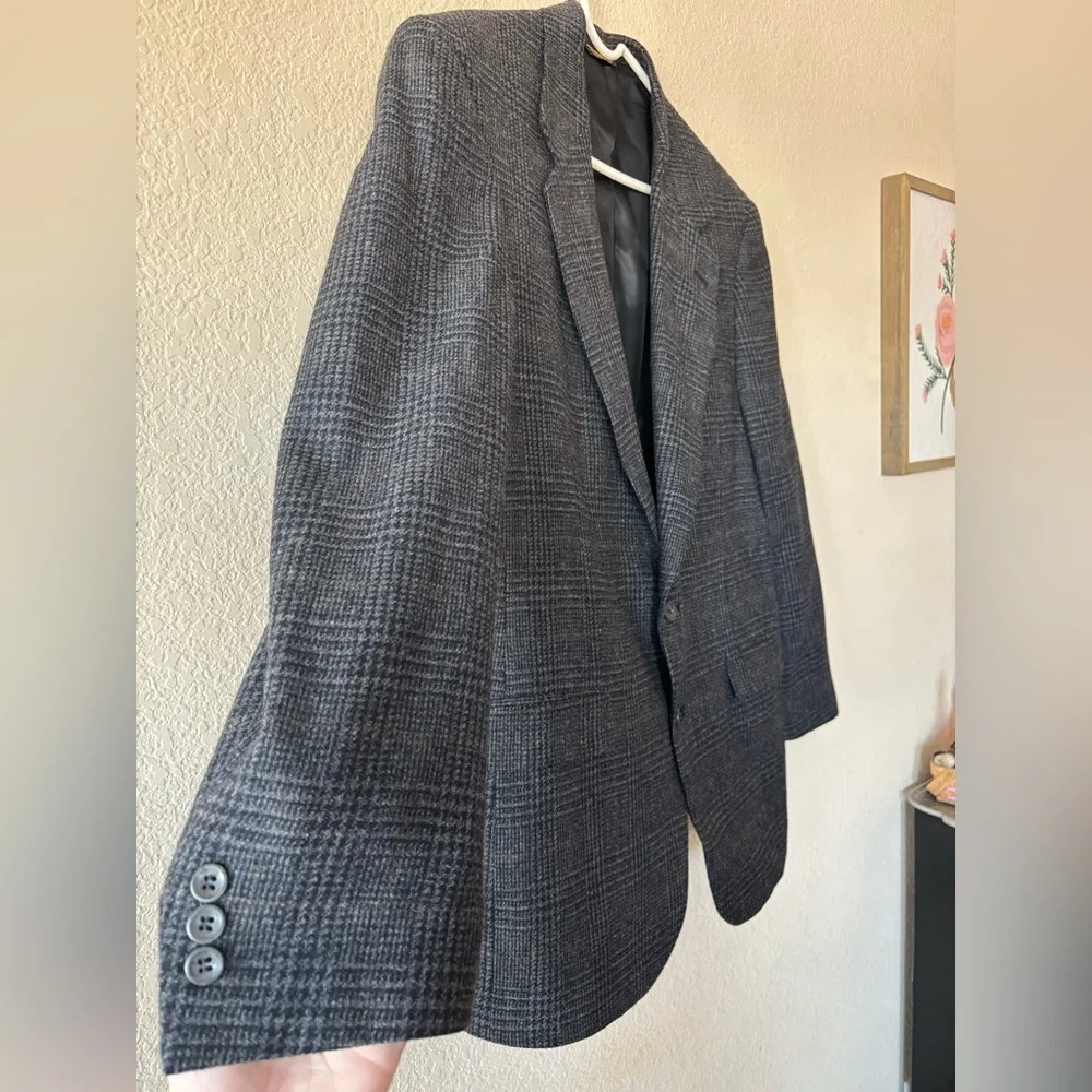 Racquet‎ Club Men’s Blazer size 44 vintage tailored in USA in mint condition